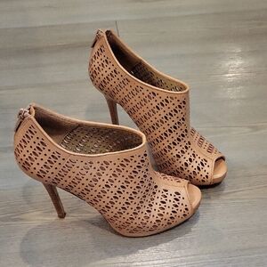 Ann Taylor Beige Peep-Toe Heels